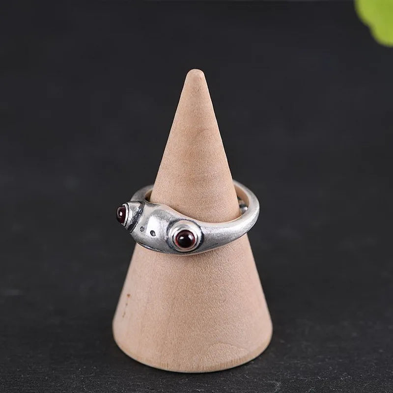 Artistic Frog & Toad Statement Ring – Retro Silver-Tone Adjustable Unisex Jewelry Artistic Frog & Toad Statement Ring – Retro Silver-Tone Adjustable Unisex Jewelry