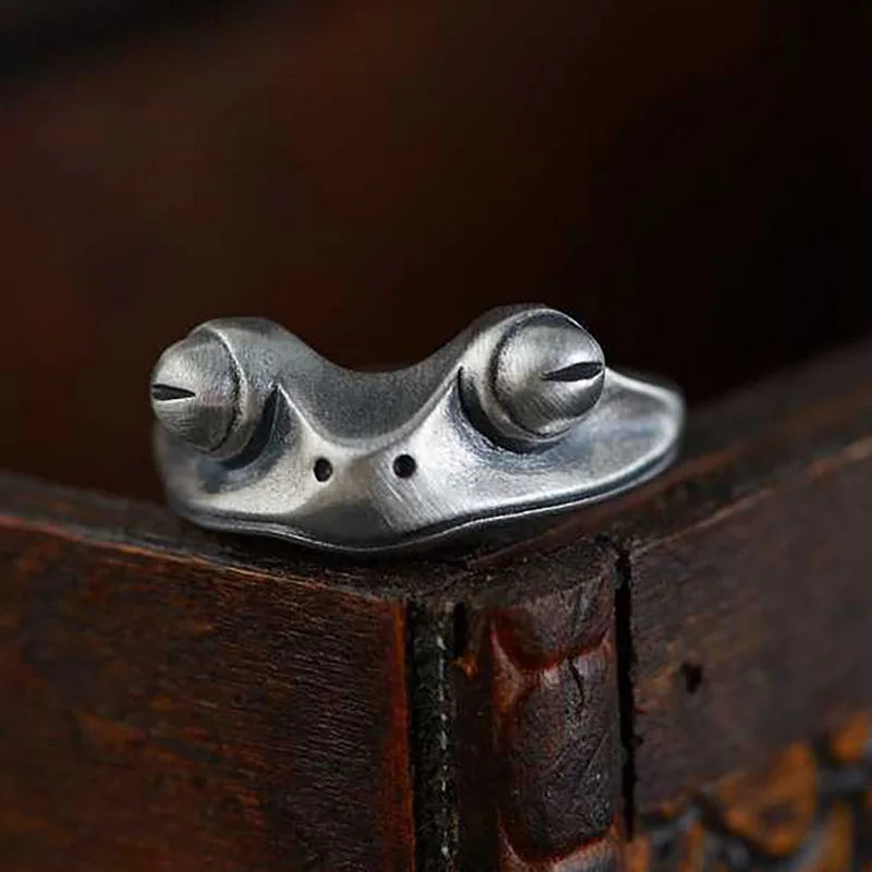 Artistic Frog & Toad Statement Ring – Retro Silver-Tone Adjustable Unisex Jewelry Artistic Frog & Toad Statement Ring – Retro Silver-Tone Adjustable Unisex Jewelry