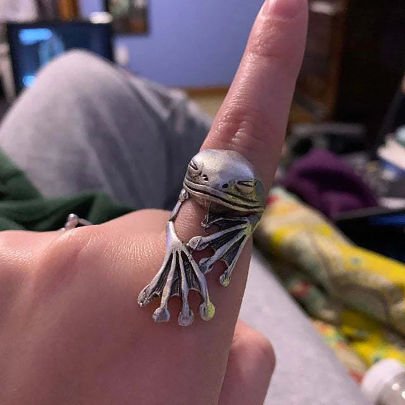 Artistic Frog & Toad Statement Ring – Retro Silver-Tone Adjustable Unisex Jewelry Artistic Frog & Toad Statement Ring – Retro Silver-Tone Adjustable Unisex Jewelry