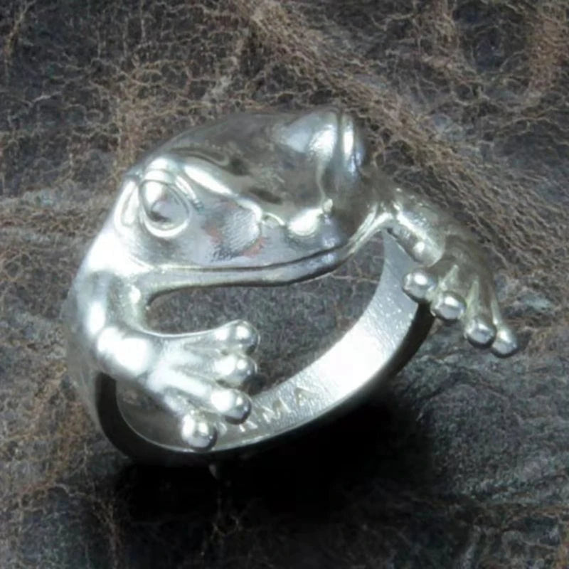 Artistic Frog & Toad Statement Ring – Retro Silver-Tone Adjustable Unisex Jewelry Artistic Frog & Toad Statement Ring – Retro Silver-Tone Adjustable Unisex Jewelry