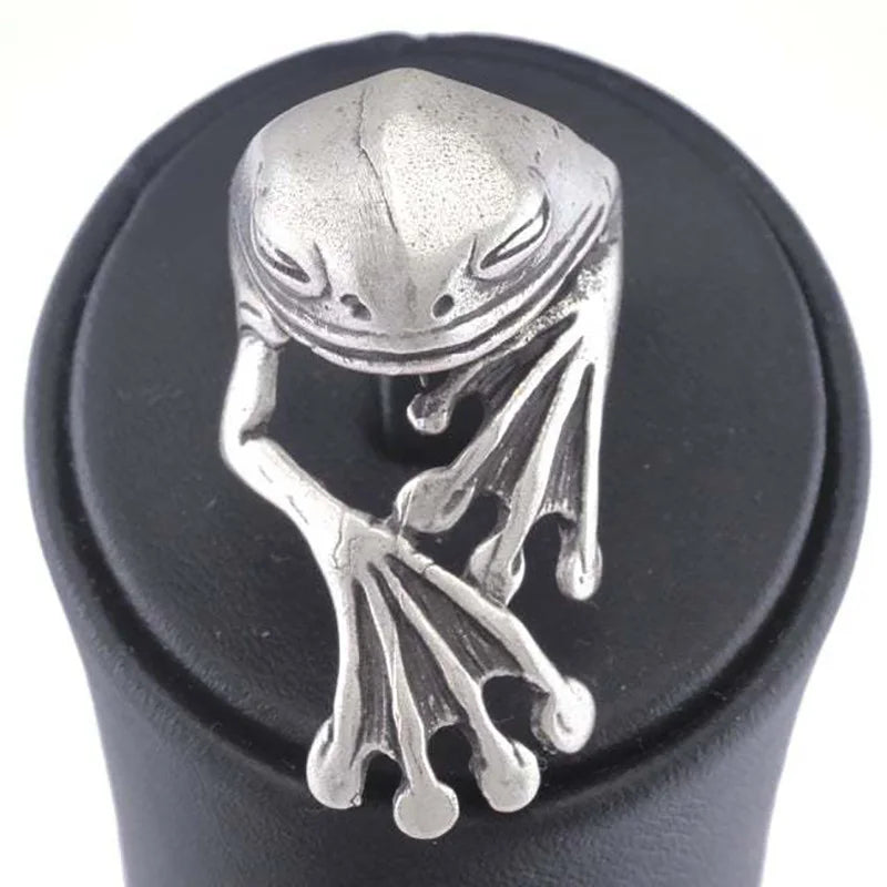 Artistic Frog & Toad Statement Ring – Retro Silver-Tone Adjustable Unisex Jewelry Artistic Frog & Toad Statement Ring – Retro Silver-Tone Adjustable Unisex Jewelry