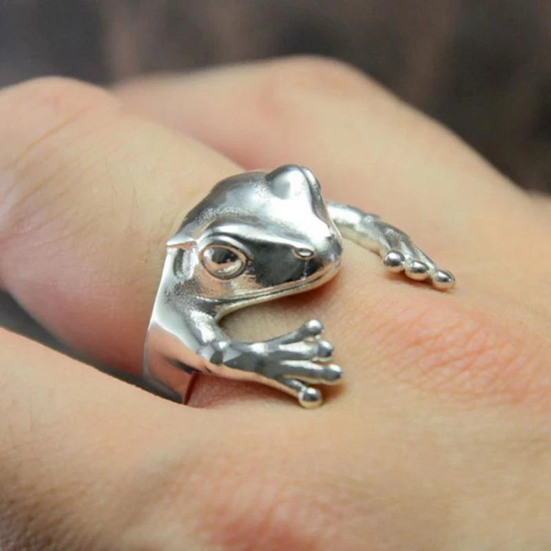 Artistic Frog & Toad Statement Ring – Retro Silver-Tone Adjustable Unisex Jewelry Artistic Frog & Toad Statement Ring – Retro Silver-Tone Adjustable Unisex Jewelry