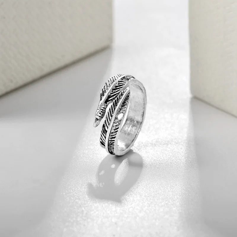 Artistic Frog & Toad Statement Ring – Retro Silver-Tone Adjustable Unisex Jewelry Artistic Frog & Toad Statement Ring – Retro Silver-Tone Adjustable Unisex Jewelry