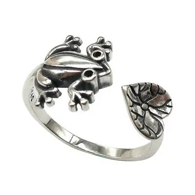 Artistic Frog & Toad Statement Ring – Retro Silver-Tone Adjustable Unisex Jewelry Artistic Frog & Toad Statement Ring – Retro Silver-Tone Adjustable Unisex Jewelry