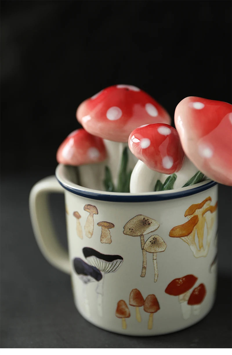 Mushroom Ceramic Coffee Cup – Japanese Cartoon Style Mushroom-themed ceramic mug with decorative mushrooms on a dark background