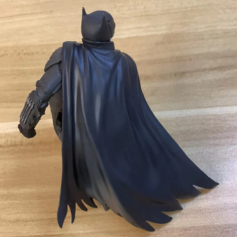 Batman Toy for Kids - Posed Statue Batman Toy for Kids - Posed Statue Furvenzy
